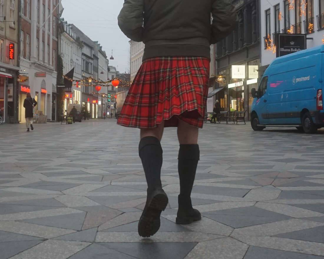 Kilt Stewart Royal tartan