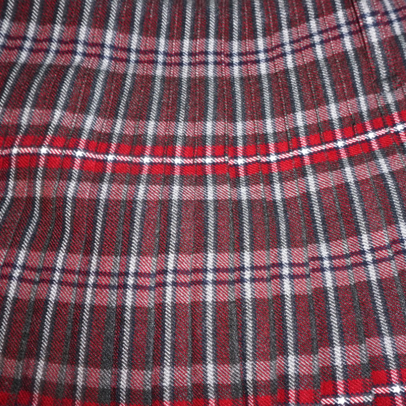 Hebridean Heather tartan, well-pleated kilt