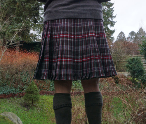 Championkilts, 8-yard Hebredian Heather tartan